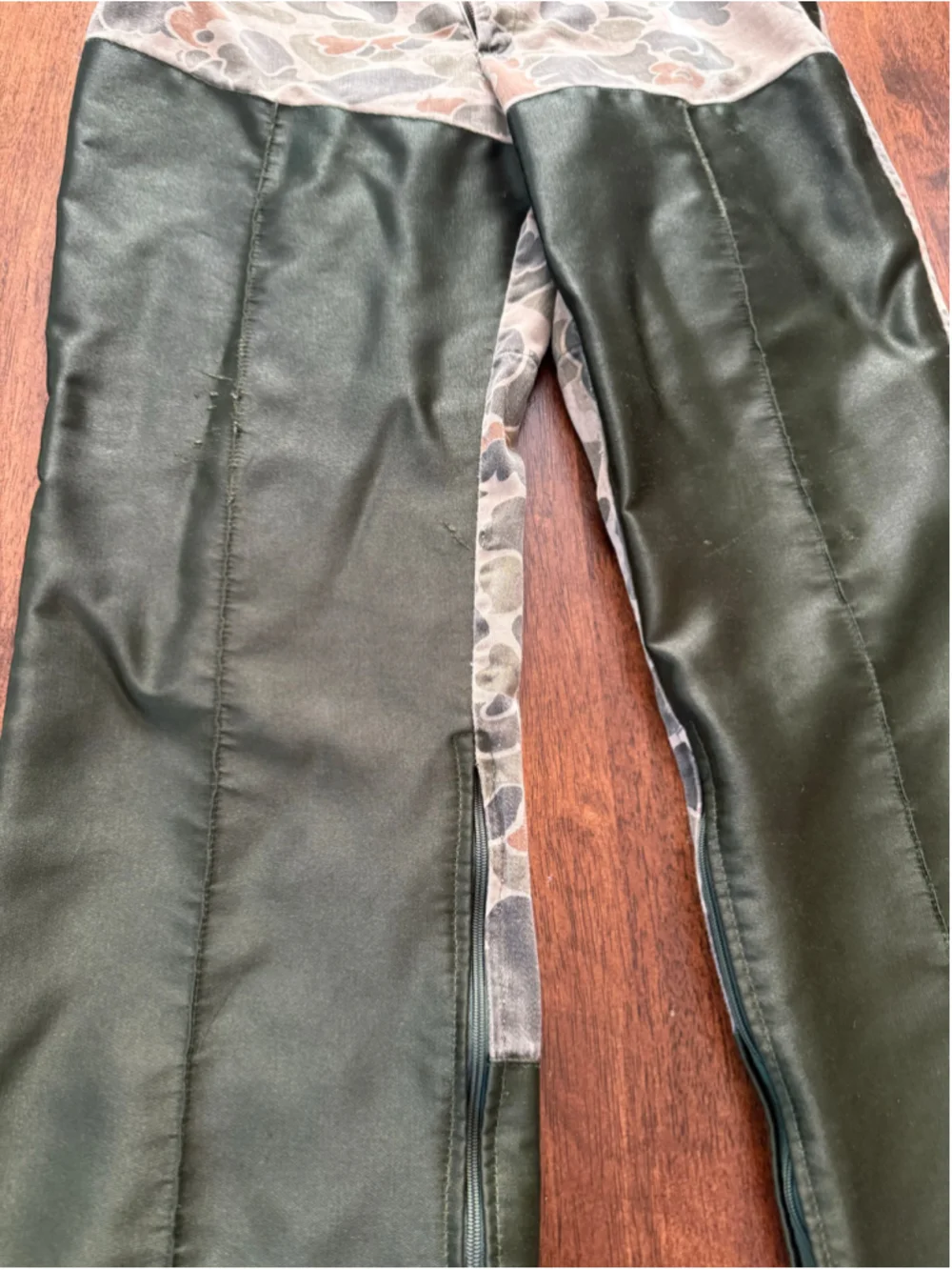 Vintage Men's 10X Hunting Pants size medium Green Camo Outdoor Utility Trousers
